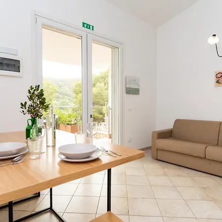 Elbitat Homes Aparthotel *